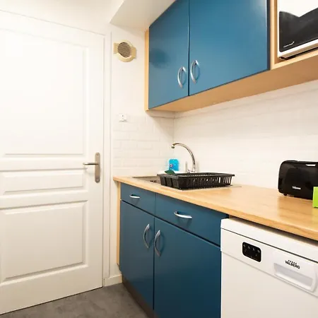 Amazing And Quiet Duplex In The Center ! Lägenhet